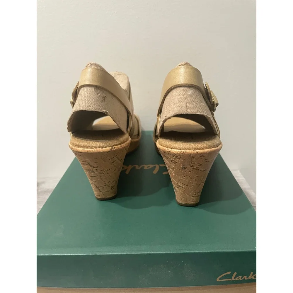 Clarks Rose Memory Sandstone Leather Wedge Sandals Tan 8.5M NEW